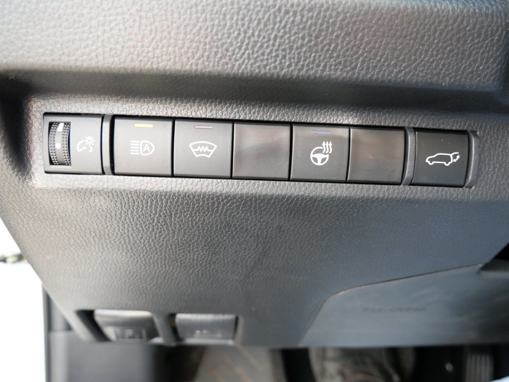 Certified 2023 Toyota RAV4 XLE Premium AWD/4WD image 29