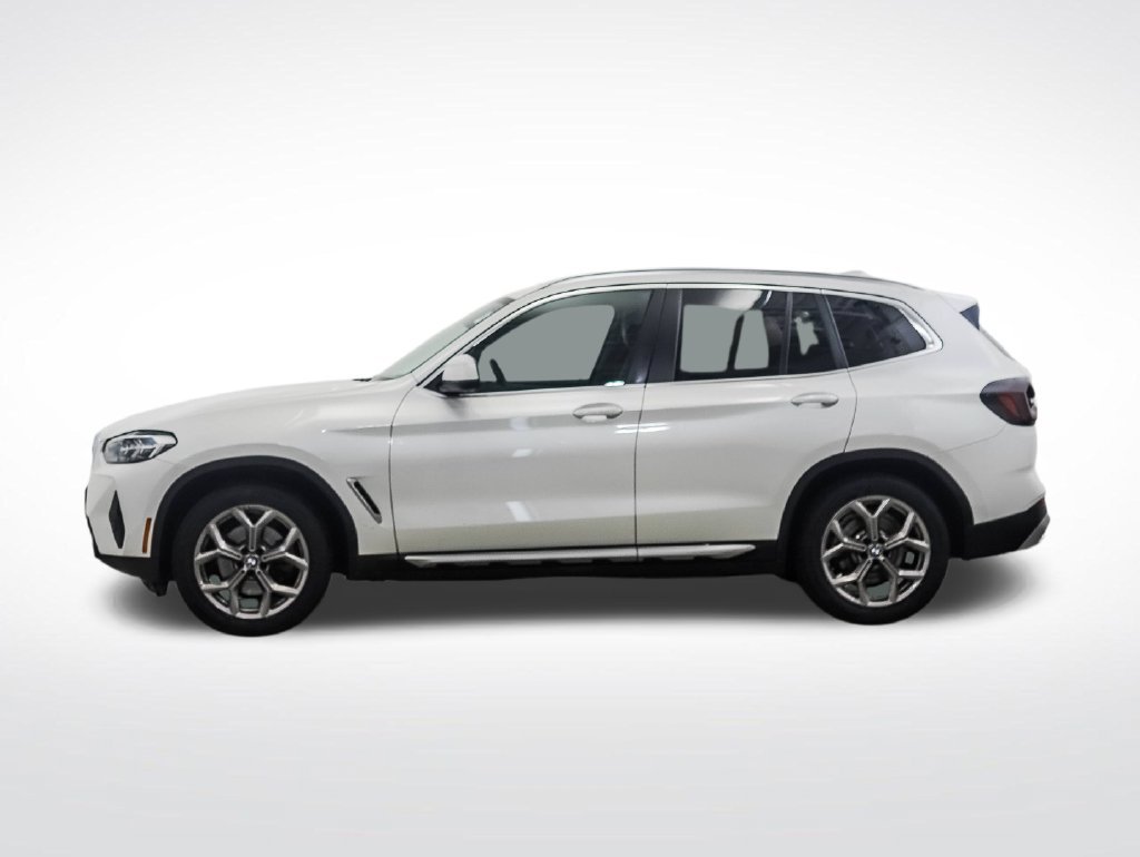 Used 2022 BMW X3 xDrive30i w/ Convenience Package AWD/4WD image 2