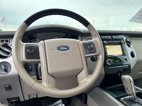 Used 2012 Ford Expedition Limited image 21