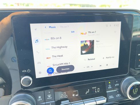 Certified 2024 Toyota Highlander LE image 6