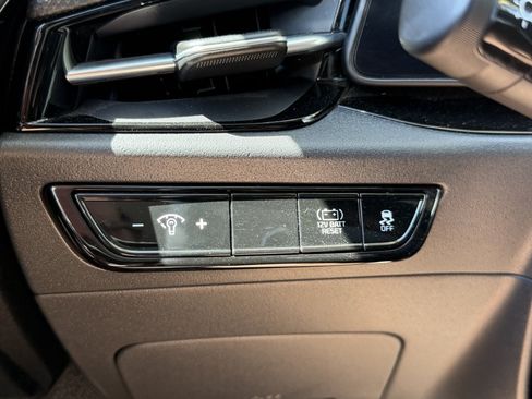 Used 2025 Kia Niro EX FWD image 30