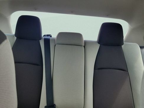 Used 2025 Toyota Corolla LE FWD image 9