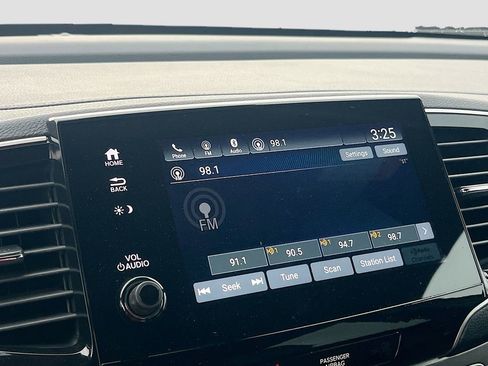 Used 2024 Honda Passport EX-L image 14