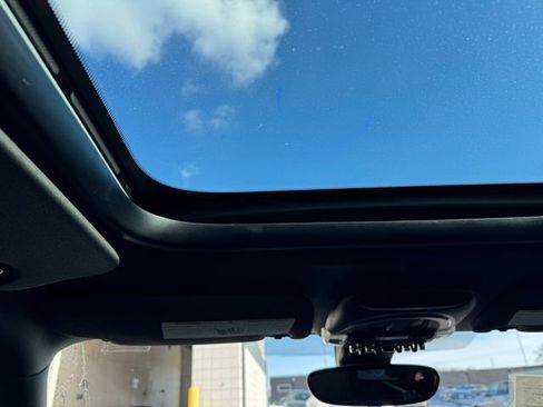 Used 2023 MINI Cooper Clubman John Cooper Works image 17