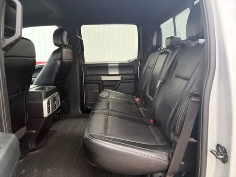 Used 2015 Ford F150 Lariat w/ Equipment Group 501A Mid AWD/4WD image 40