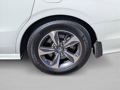 Used 2019 Honda Odyssey Touring image 15