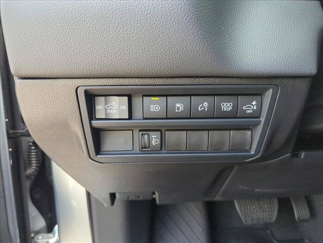 Used 2026 Toyota Tundra Limited AWD/4WD image 18