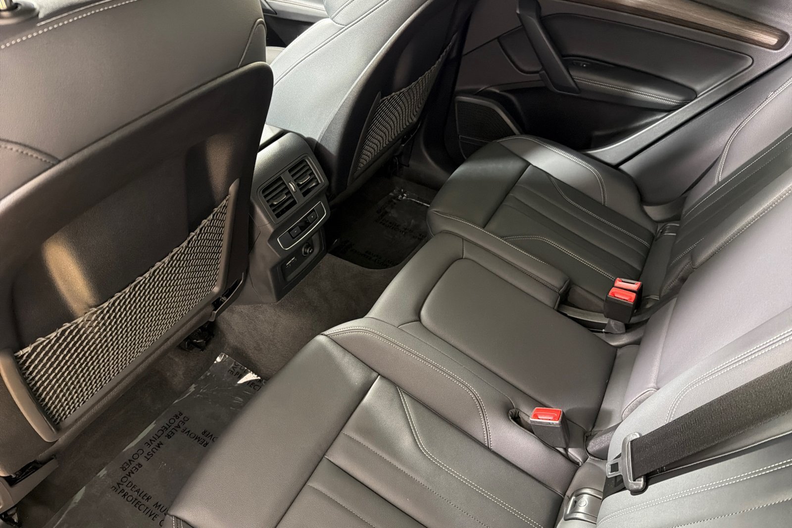 Used 2023 Audi Q5 e Premium Plus w/ Premium Plus Package AWD/4WD image 11