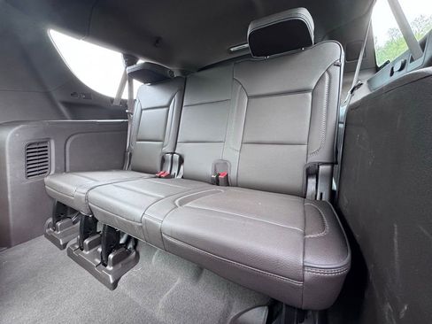 Used 2021 GMC Yukon XL Denali w/ Denali Premium Package AWD/4WD image 15