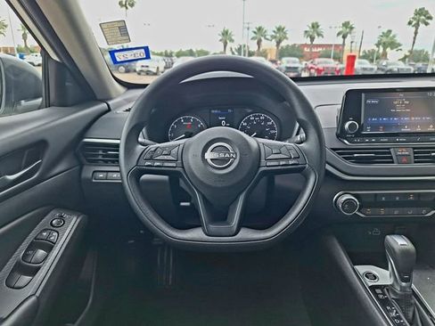 Certified 2024 Nissan Altima 2.5 S FWD image 19