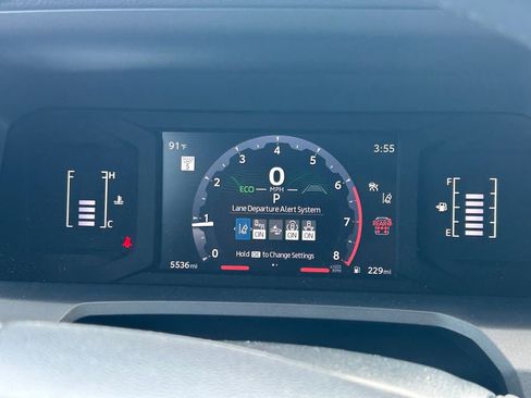 Used 2025 Toyota 4Runner SR5 RWD image 34