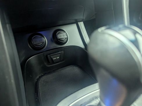 Used 2015 Hyundai Santa Fe Limited w/ Option Group 04 image 15