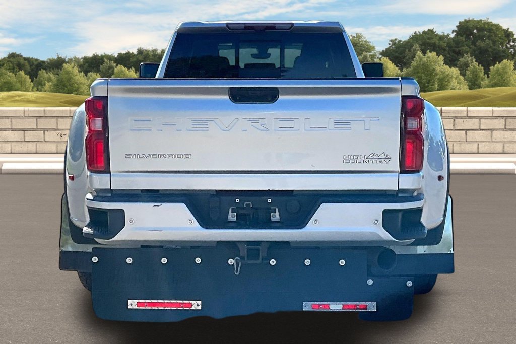 Used 2020 Chevrolet Silverado 3500 High Country AWD/4WD image 4