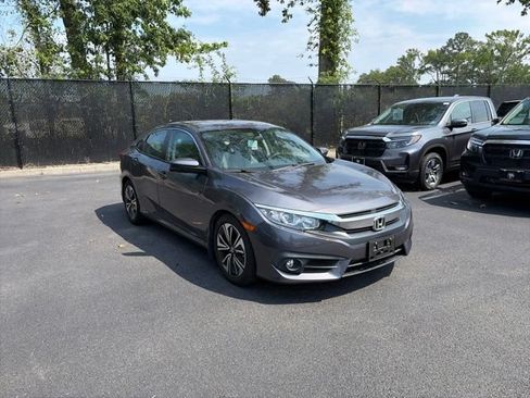 Used 2017 Honda Civic EX-T image 3