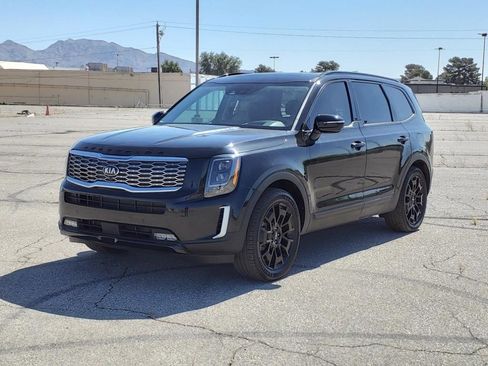 Used 2022 Kia Telluride SX w/ SX Prestige Package image 22