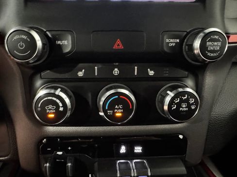 Used 2020 RAM 1500 Rebel w/ Level 1 Equipment Group AWD/4WD image 33