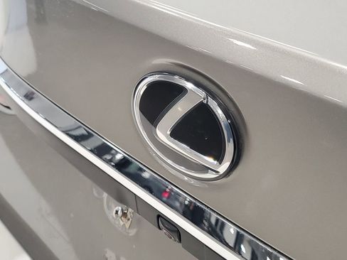 Used 2019 Lexus ES 350 350 w/ Premium Package image 7