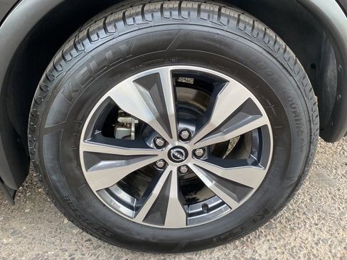 Used 2023 Nissan Murano SV image 36