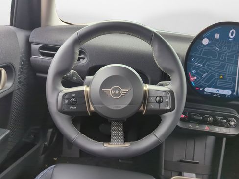 Used 2025 MINI Cooper S image 10