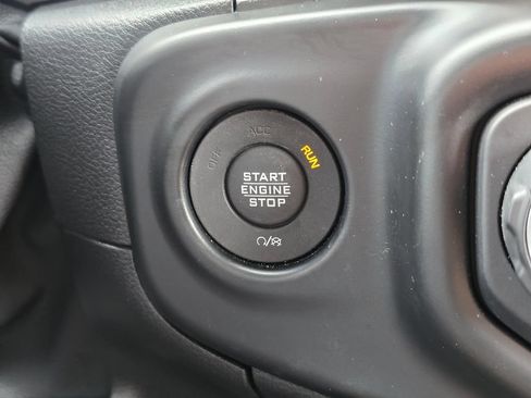 Used 2020 Jeep Gladiator Rubicon AWD/4WD image 27