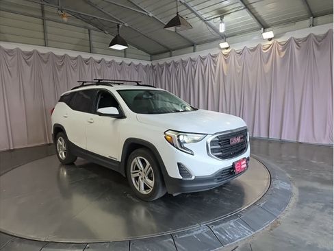 Used 2018 GMC Terrain SLE w/ Driver Convenience Package image 6