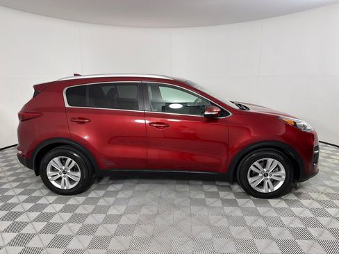 Used 2018 Kia Sportage LX w/ LX Technology Package FWD image 4