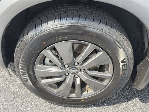 Used 2023 Nissan Pathfinder S FWD image 26