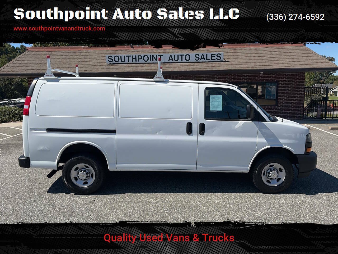 Used 2022 Chevrolet Express 2500 w/ Driver Convenience Package RWD image 1