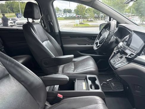 Used 2018 Honda Odyssey Elite image 11