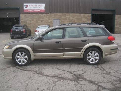 Used 2008 Subaru Outback 2.5i L.L. Bean image 8