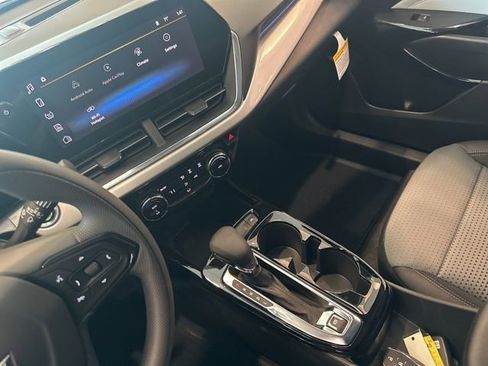 New 2026 Chevrolet Trax LT image 22
