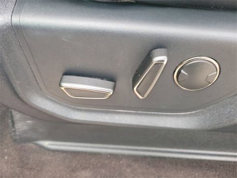 Certified 2020 Ford F150 Raptor w/ Equipment Group 802A Luxury image 20