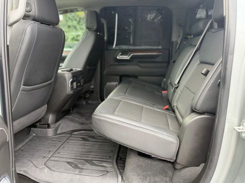 Used 2024 GMC Sierra 2500 Denali w/ Denali Reserve Package image 10