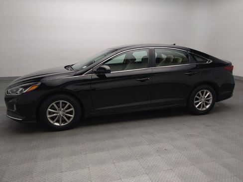 Used 2019 Hyundai Sonata SE FWD image 2