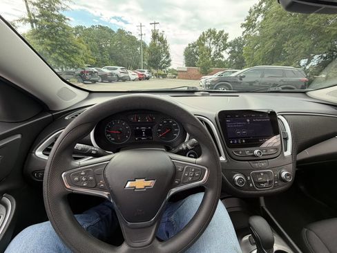 Used 2023 Chevrolet Malibu LS w/ Driver Confidence Package FWD image 13