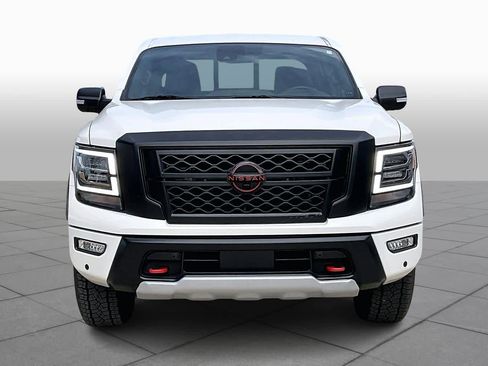 Used 2024 Nissan Titan PRO-4X w/ Pro-4x Convenience Package image 4