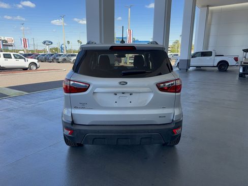 Used 2020 Ford EcoSport SE w/ SE Convenience Package image 6
