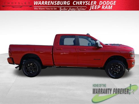 New 2026 RAM 2500 Laramie AWD/4WD image 3
