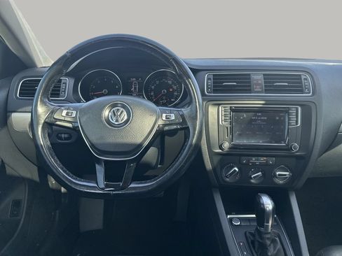Used 2018 Volkswagen Jetta SE FWD image 20