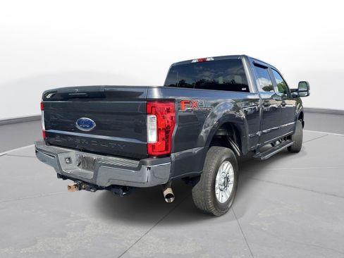Used 2019 Ford F250 XL w/ STX Appearance Package AWD/4WD image 6