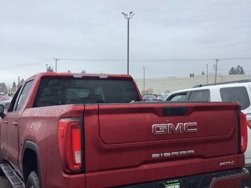 Used 2019 GMC Sierra 1500 AT4 w/ AT4 Premium Package image 3