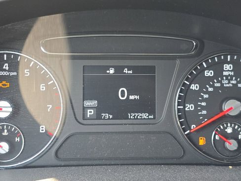 Used 2019 Kia Sorento AWD V6 image 26