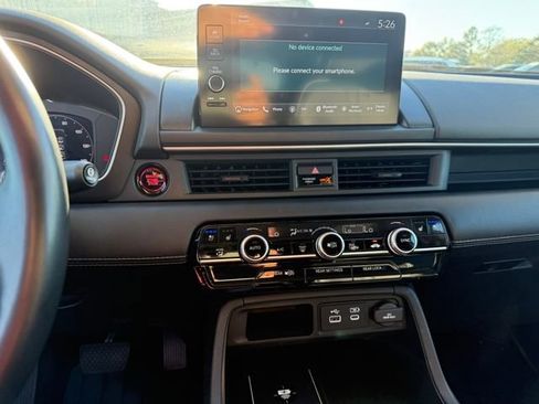 Used 2023 Honda Pilot Elite image 17