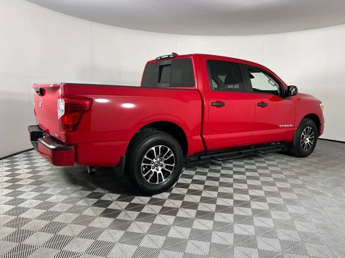Used 2024 Nissan Titan SV w/ SV Convenience Package RWD image 10