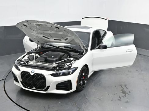 New 2026 BMW 430i Coupe w/ M Sport Package image 44