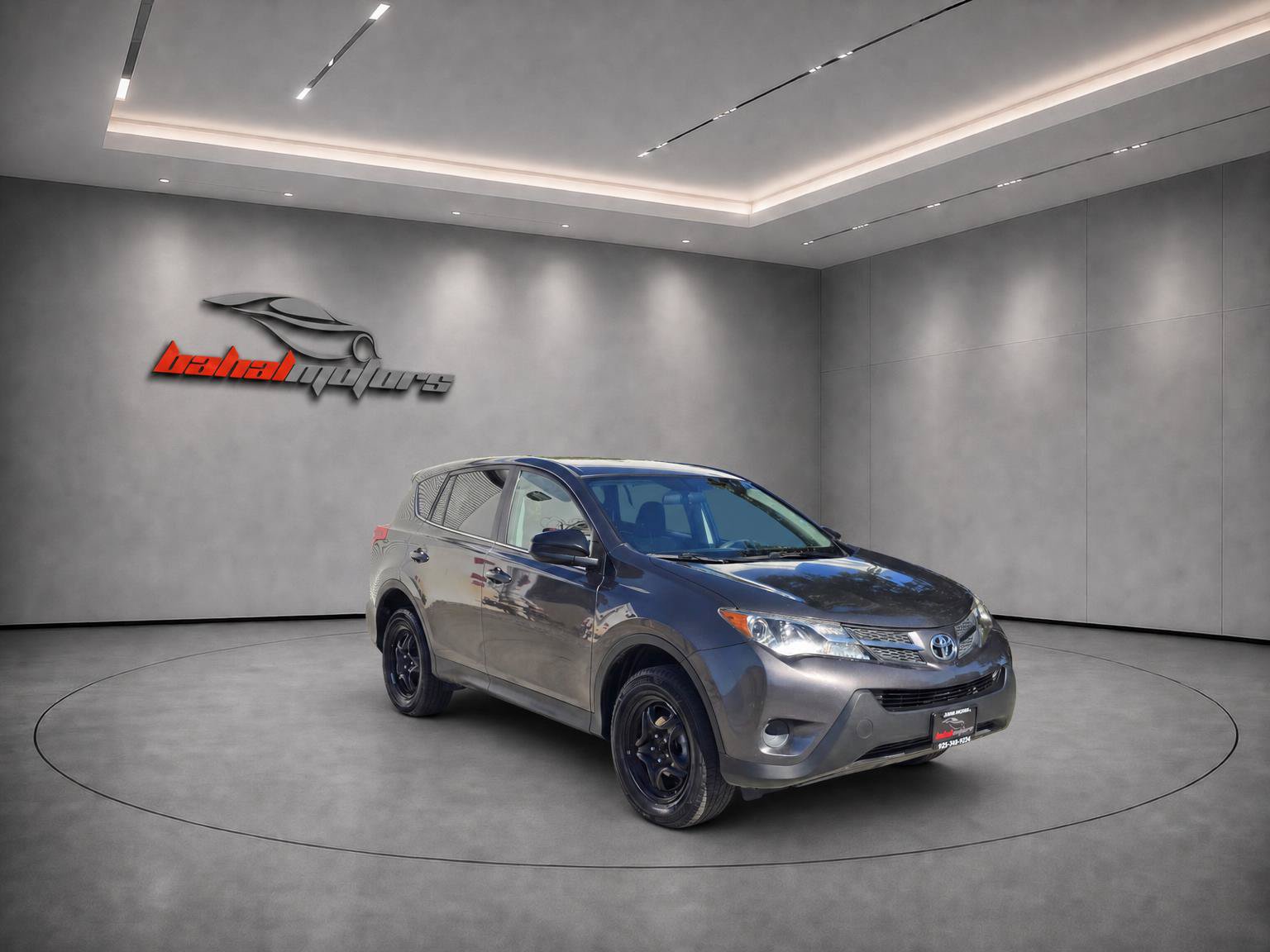 Used 2015 Toyota RAV4 LE FWD image 1