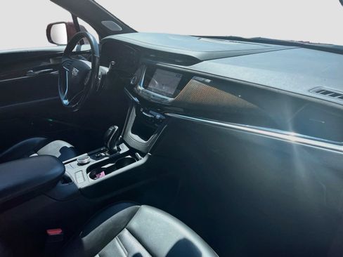 Used 2021 Cadillac XT6 Sport w/ Platinum Package AWD/4WD image 32