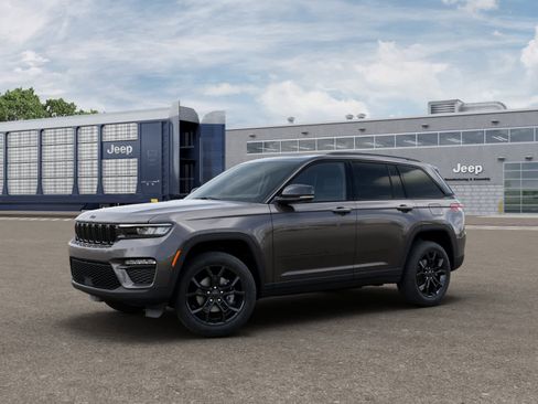 New 2025 Jeep Grand Cherokee Limited image 2