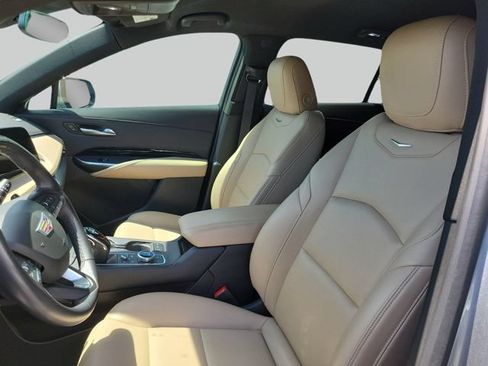 Used 2024 Cadillac XT4 Luxury FWD image 22