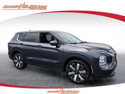 Used 2025 Mitsubishi Outlander SE